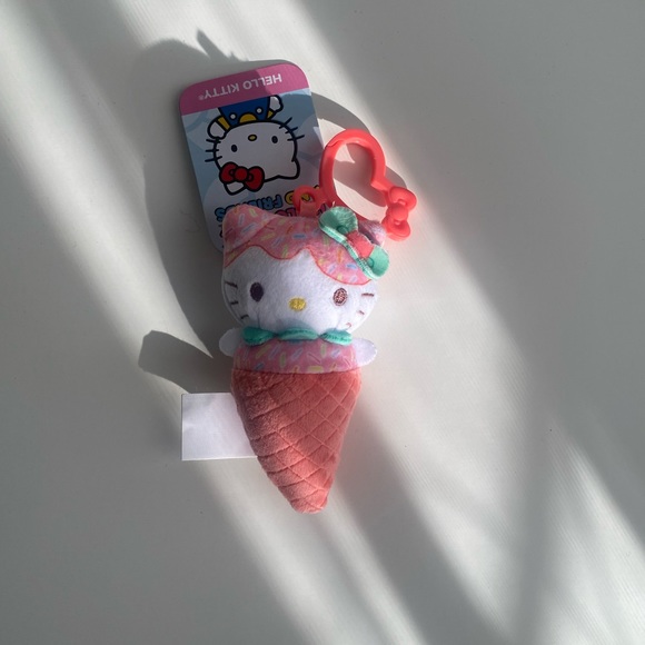 Brand New Hello Kitty Soft Plush Keychain - Picture 4 of 8